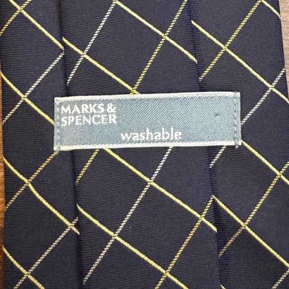 MARKS & SPENCER Navy and Gold Grid Tie - Picture 3 of 10